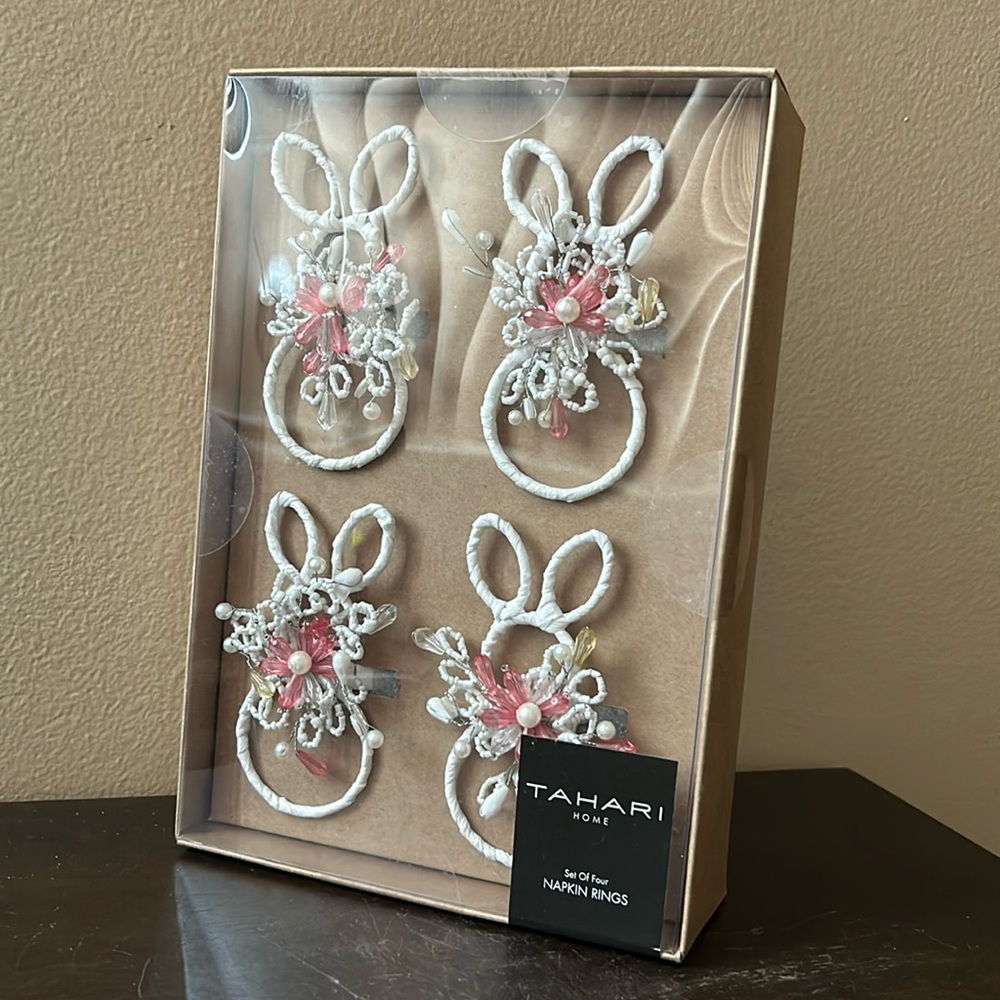 Tahari Home EASTER Bunny Rabbit Pearls White Pink Napkin Rings Set of 4